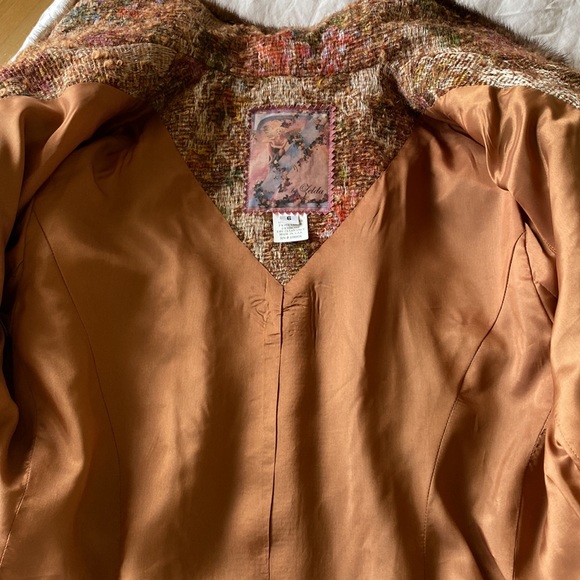 Real Mink- trimmed textured jacquard jacket in iridescent autumn colors hues - Picture 5 of 7